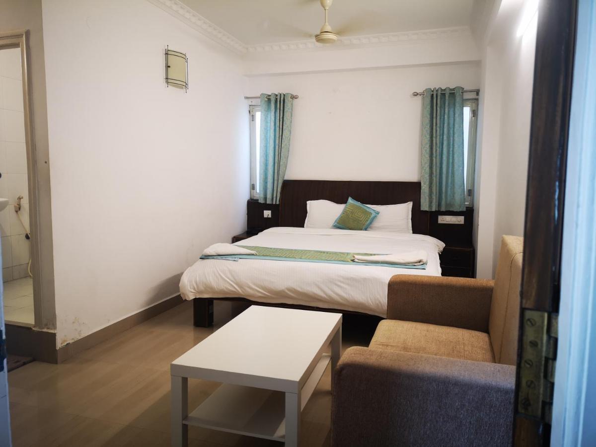 Aum Hotel Puttaparthi Exterior foto