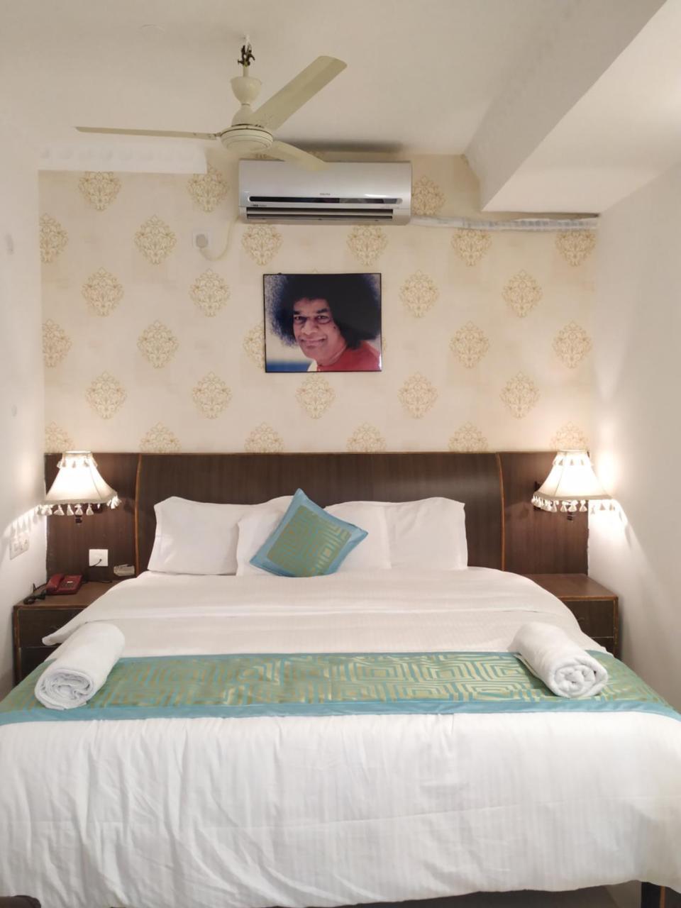 Aum Hotel Puttaparthi Exterior foto
